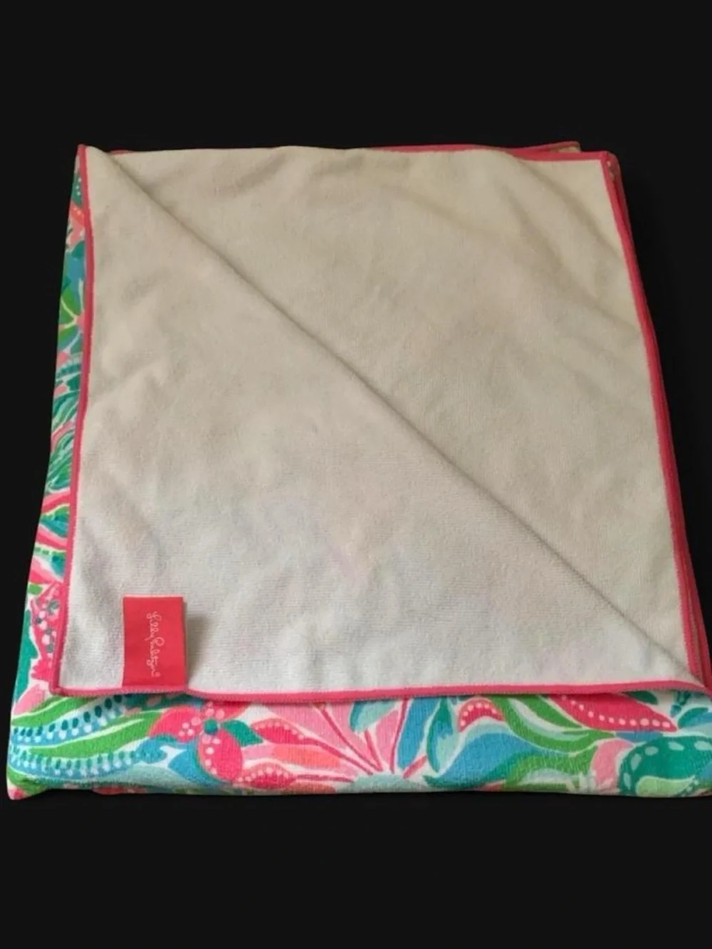 Lilly Pulitzer Microfiber Beach Towel Pink Green Paisley Floral
